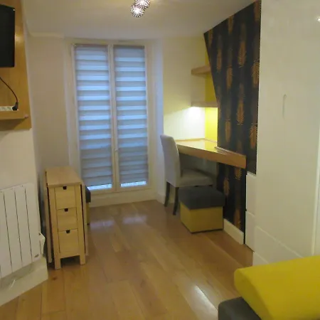 Apartment Cosy Of 17 Square Meters At Place Monge 75005 Paris